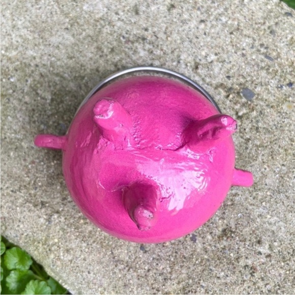 NEW Hot Pink Cast Iron
Mini Cauldron - Picture 3 of 5